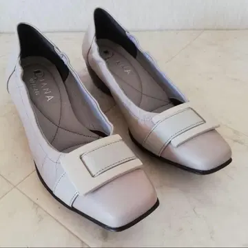 DIANA WELL FIT 다이애나 천연 가죽 펌프스 23cm