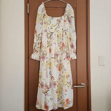 H&M 보태니컬 무늬 원피스 꽃무늬 긴팔