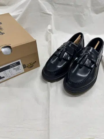 [ Dr.Martens ] 닥터마틴 에이드리안 로퍼 UK4