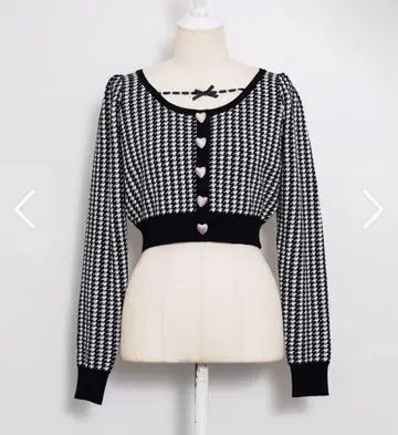 pium 레이스업 하트 버튼 니트