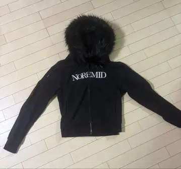 NOREMID 블랙 후드 부착 후드티