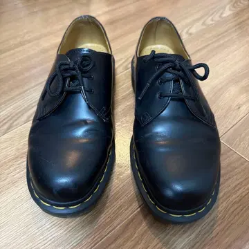 닥터마틴 3홀 UK8(27cm)
