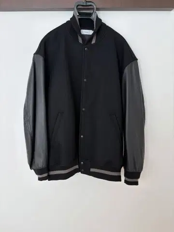 Graphpaper 바시티 자켓 블랙 사이즈 2