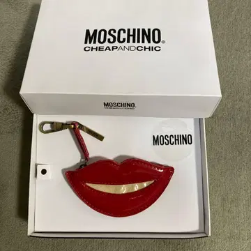 MOSCHINO CHEAPANDCHIC 립스틱 디자인 코인 케이스