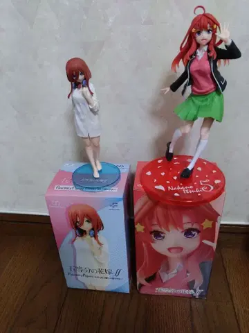 나카노 니노 스케일 피규어 2체 세트