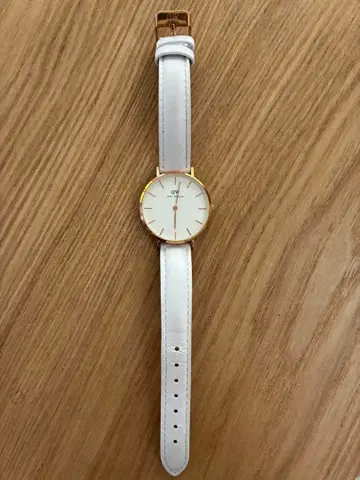 Daniel Wellington 손목시계 화이트 벨트 로즈 골드