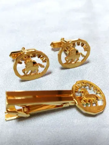 우루과이 코인 넥타이핀과 커프스 단추