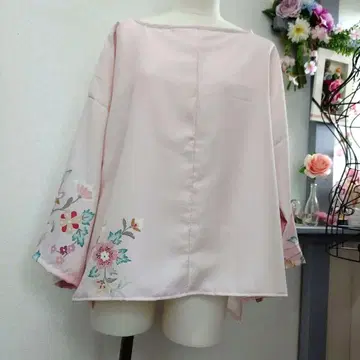 기모노 리메이크 순수 실크 귀여운 고전 꽃무늬 핑크 상의