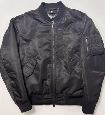 UNIQLO +J XS 하이브리드 다운 오버 사이즈 MA-1 블루종