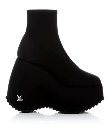 YELLO 통굽 숏부츠 22.5cm S사이즈