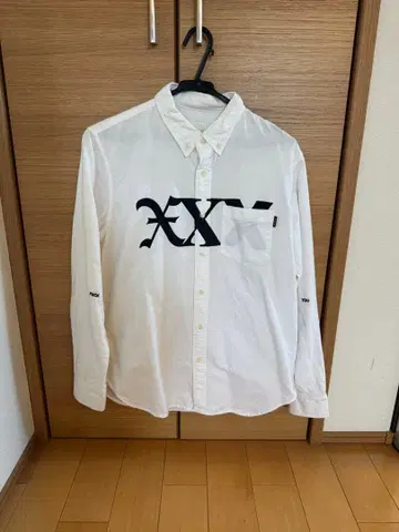 GOD SELECTION XXX 갓 컬렉션 화이트 셔츠
