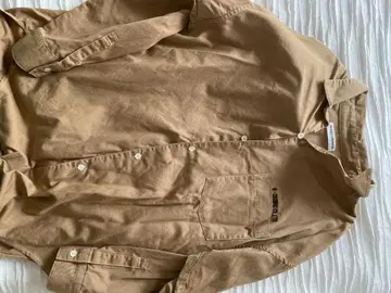 RODEO CROWNS 베이지 버튼 다운 셔츠