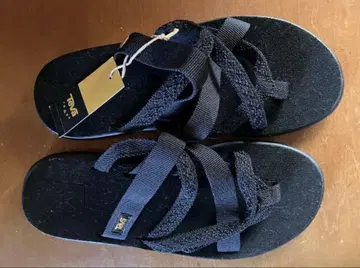 택 포함 미사용 Teva 블랙 스포츠 샌들 블랙 24cm
