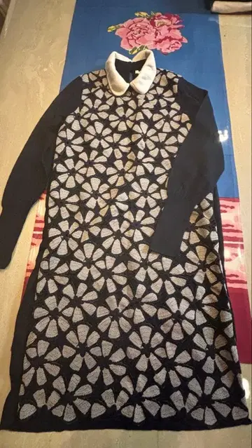 아쿠아걸 레이스 디자인 니트 원피스