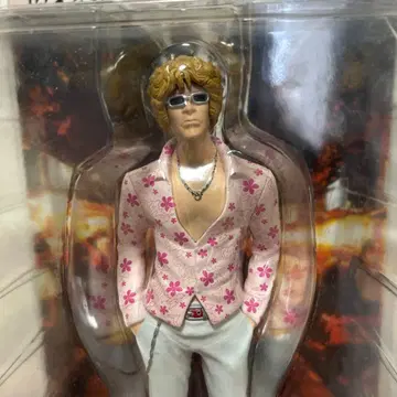 크로우즈&worst F B G 하나키 쿠리토라 피규어