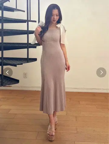 숄더 리본 니트 원피스 MERCURYDUO