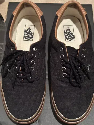 VANS 블랙 스니커즈 27cm