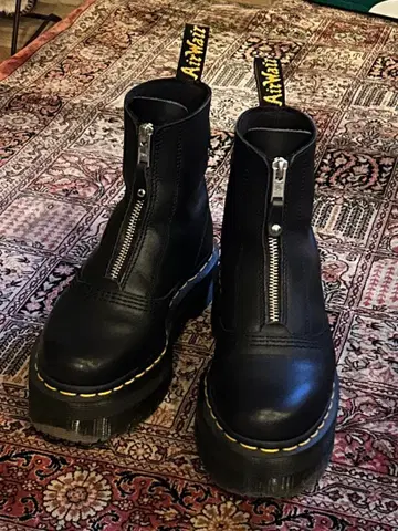새상품급 닥터마틴 JETTA UK3 부츠 블랙