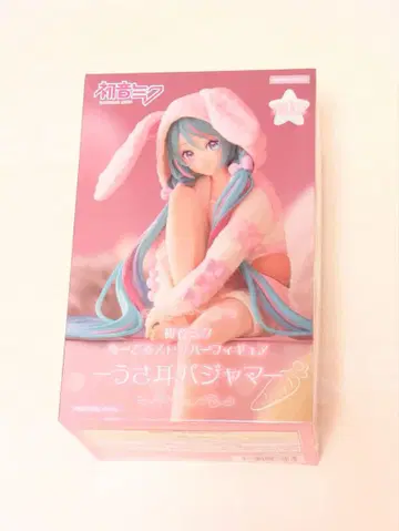 하츠네 미쿠 토끼 귀 파자마 피규어