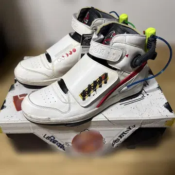 미사용 새상품 Reebok alien stomper mid 고스트버스터즈