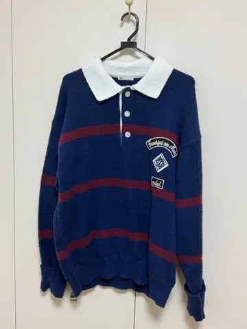 JaVa | 와펜 디자인 라거 폴로 니트 (긴팔)