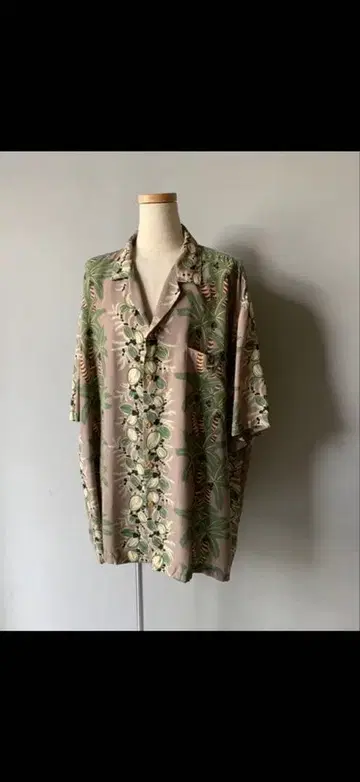 알로하 셔츠 반팔 플라워 무늬 베이지 계열