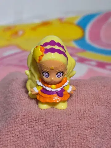 스타 트윙클 프리큐어 큐어 솔레이유 피규어