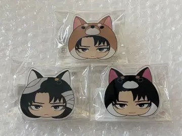 진격의 거인 애니멀코 아크릴 배지 3종 리바이