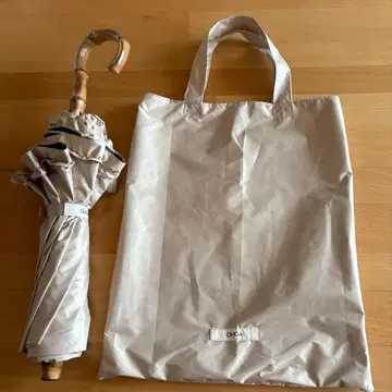 OHGA 크림색 프릴 접이식 양산