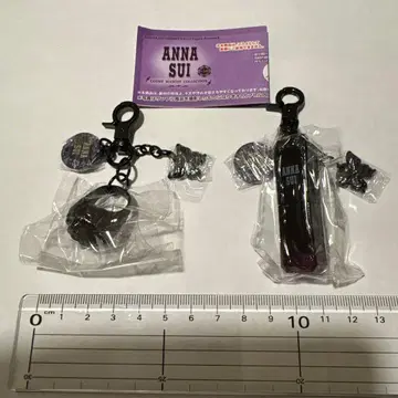 ANNA SUI 블랙 키링 2개 세트