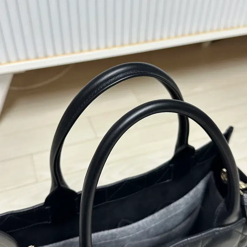 디올 북토트 레더 가방 사진 2