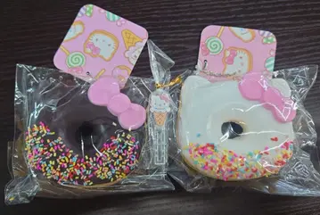 산리오 카페 마차 키티 스퀴즈 마스코트 도넛 초코