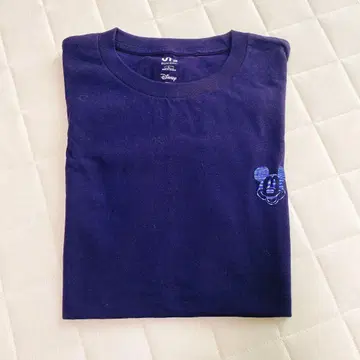 새상품 UT 유니클로 T셔츠 디즈니 인 블루 네이비 여성용 L 사이즈