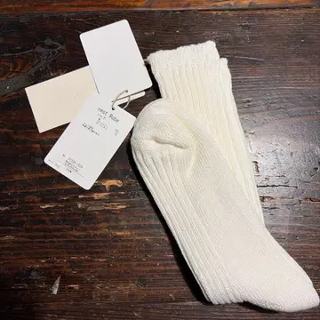 nest Robe 화이트 리브 삭스