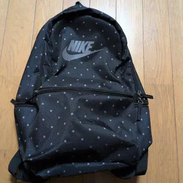 Nike 도트 무늬 블랙 백팩