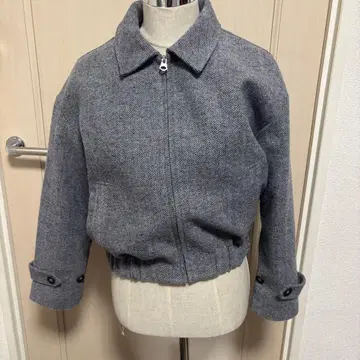 H&M 그레이 헤링본 숏 기장 집업 자켓