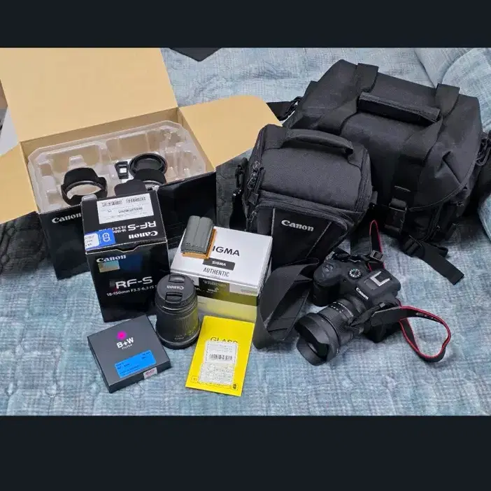 캐논 EOS R7 + RF-S 18-150 F3.5-6.3 + 시그마 1