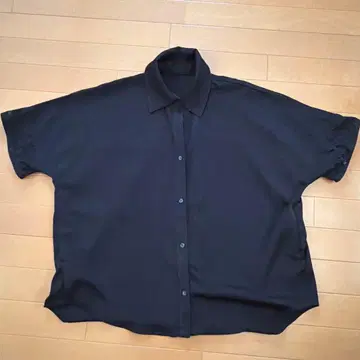 HARE 레이저 컷 빅 셔츠 블랙