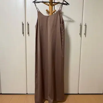 NATURAL BEAUTY BASIC 브라운 슬립 드레스 M