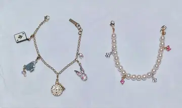 ANNA SUI 디즈니 원더랜드 앨리스 참 팔찌 2개