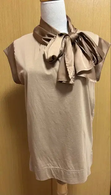 두클라쎄 보타이 프렌치 슬리브 티셔츠