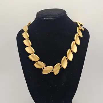 [ 새상품급 ] Monet 모네 빈티지 목걸이 골드 리프 각인 있음