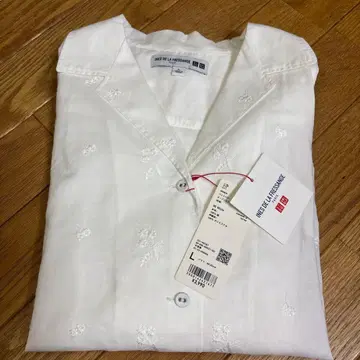 유니클로 이네스 코튼 오픈 카라 셔츠 새상품 L 화이트