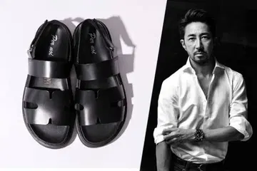 페르노이 x 제우스 블랙 가죽 샌들 42