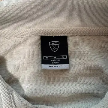 나이키 드라이핏 M 사이즈 골프
