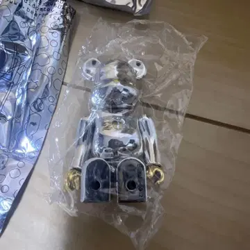 베어브릭 시리즈 42 시크릿 소라마치 하지메 20th 실버