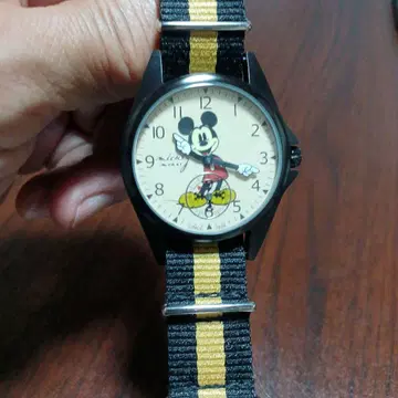 DISNEY 손목시계 디즈니 워치 리미티드 에디션