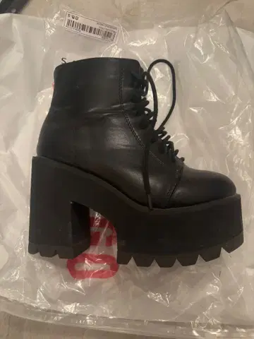 통굽 부츠 블랙 힐 10cm 사이즈 23.5cm 코스프레