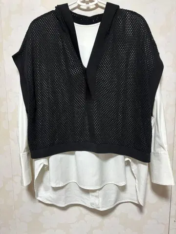 후드 부착 프렌치 슬리브 면 니트