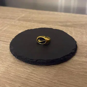 Swoosh 나이키 로고 반지